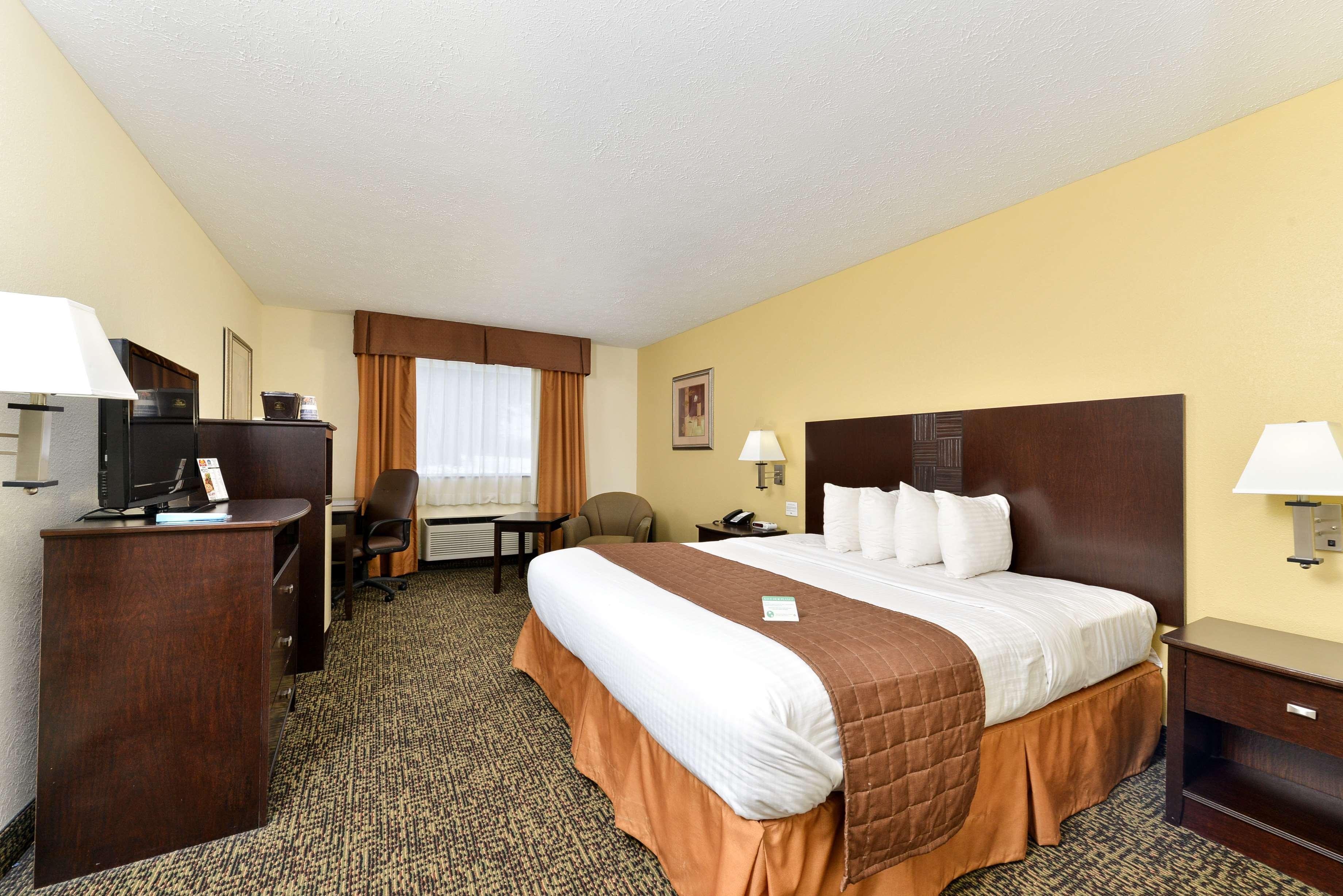 Best Western Elyria Exterior foto
