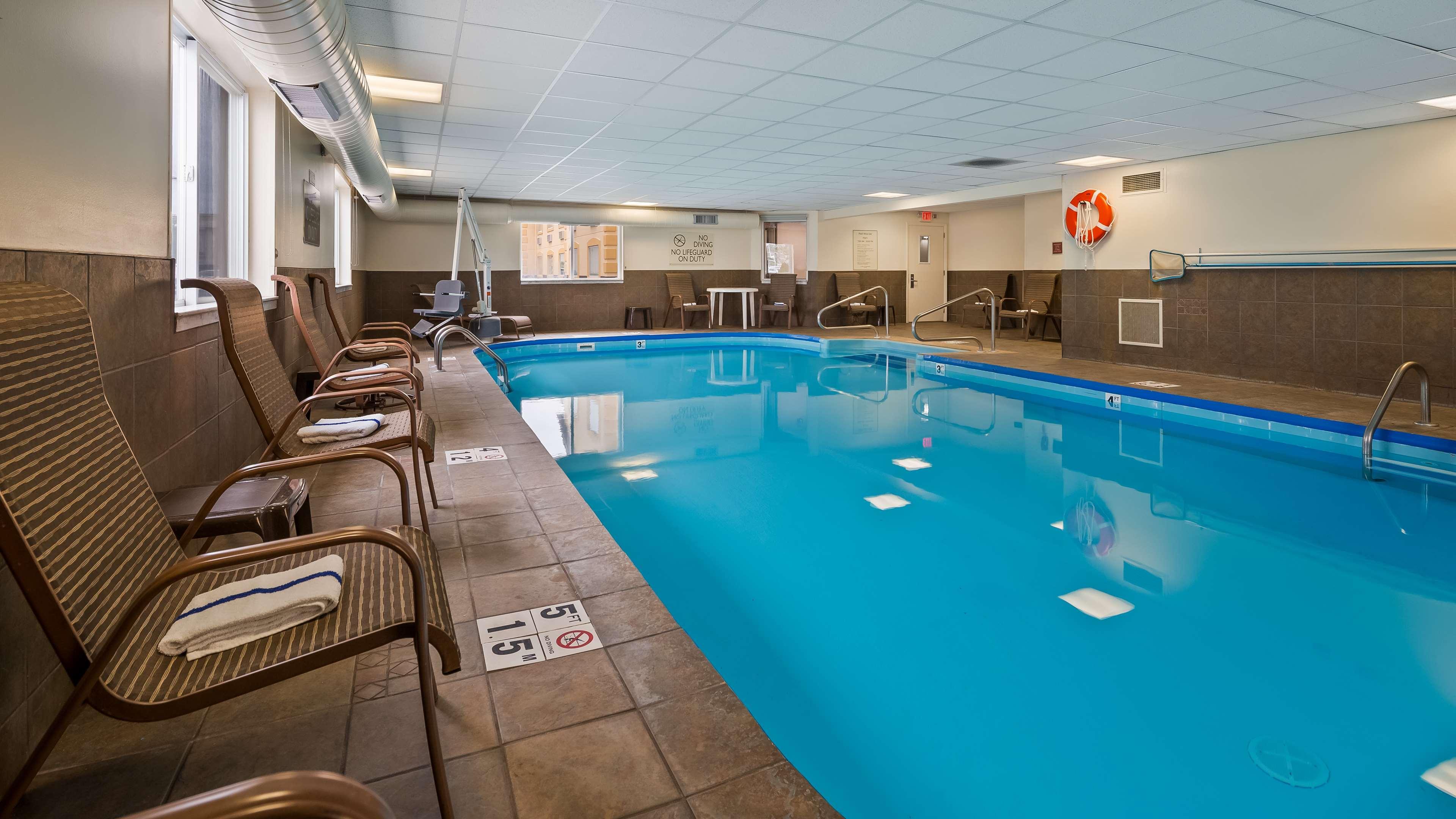Best Western Elyria Exterior foto